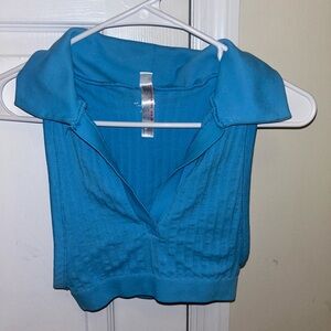 Cropped tank with collar